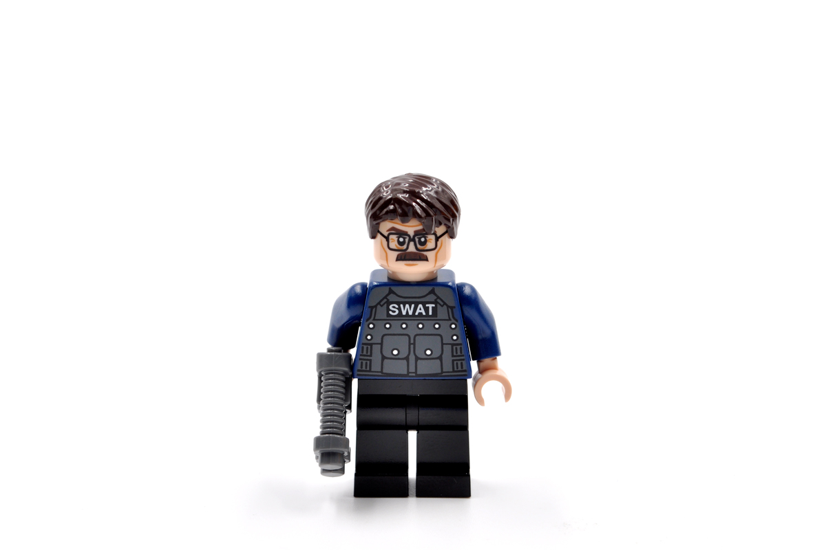 LEGO DC SUPER HEROES Minifigure COMMISSIONER JAMES GORDON From Set 76001 