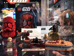 Lego Star Wars Luke Skywalker’s Landspeeder
